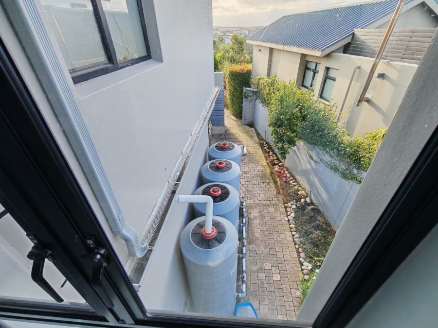 4 Bedroom Property for Sale in Oubaai Western Cape